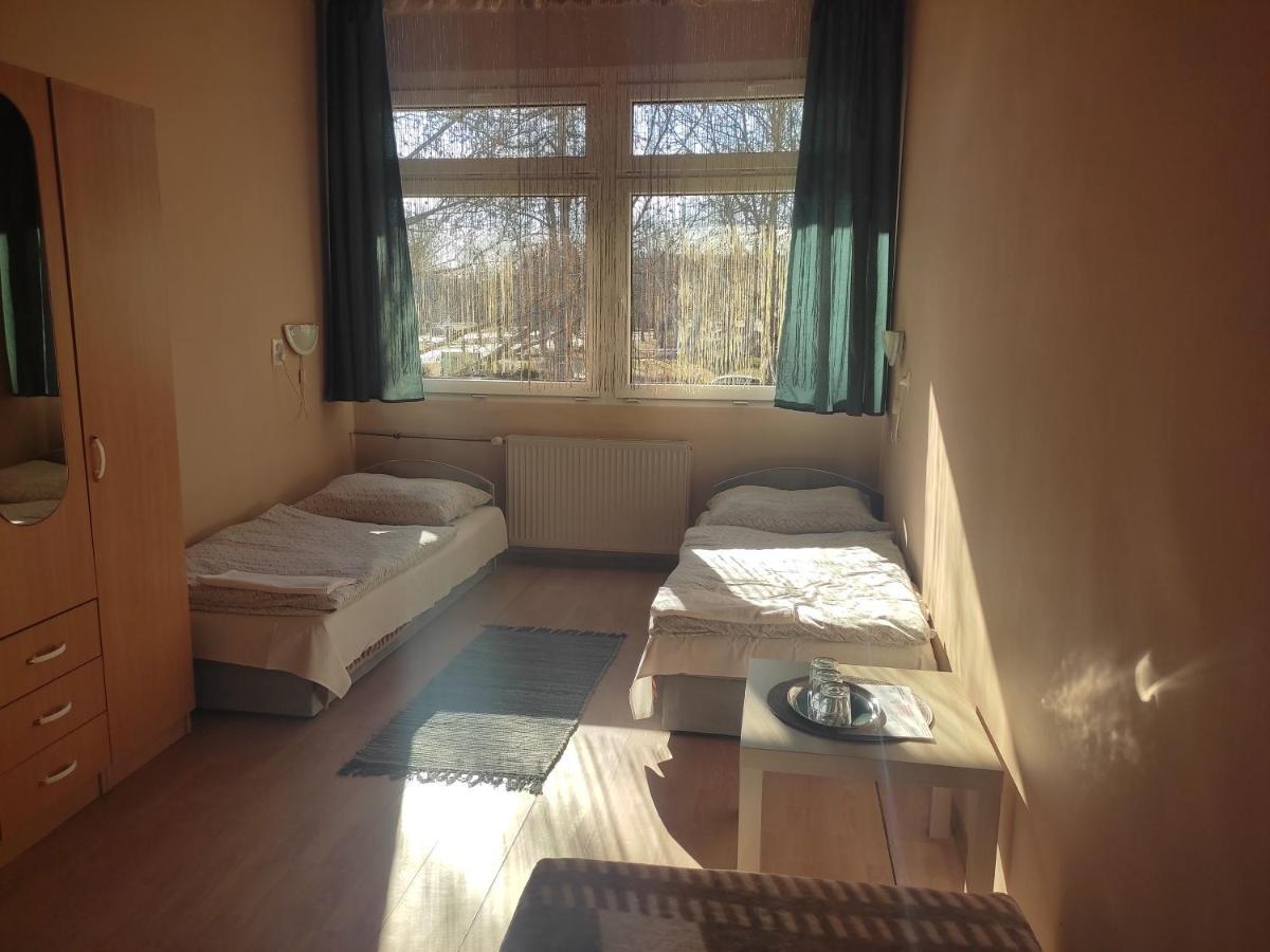 Napsugar Szallo Baja Zimmer foto